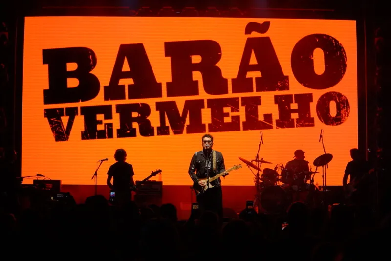Barão Vermelho fechou a noite