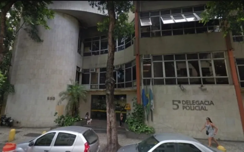 Confusão e supostas injúrias aconteceram no Beco do Rato, no Rio