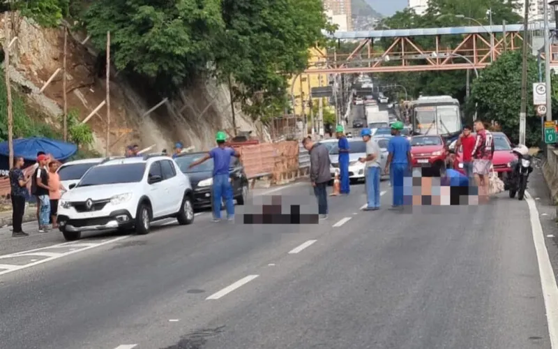 Trânsito na pista sentido São Gonçalo ficou bastante congestionado após acidente