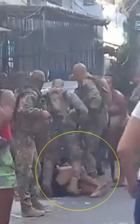 Prisão de suspeito gerou uma confusão envolvendo moradores do Jacarezinho e policiais militares