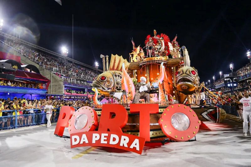 Enredo "A Invenção da Amazônia: Um delírio do imaginário de Júlio Verne”, do carnavalesco Mauro Quintaes