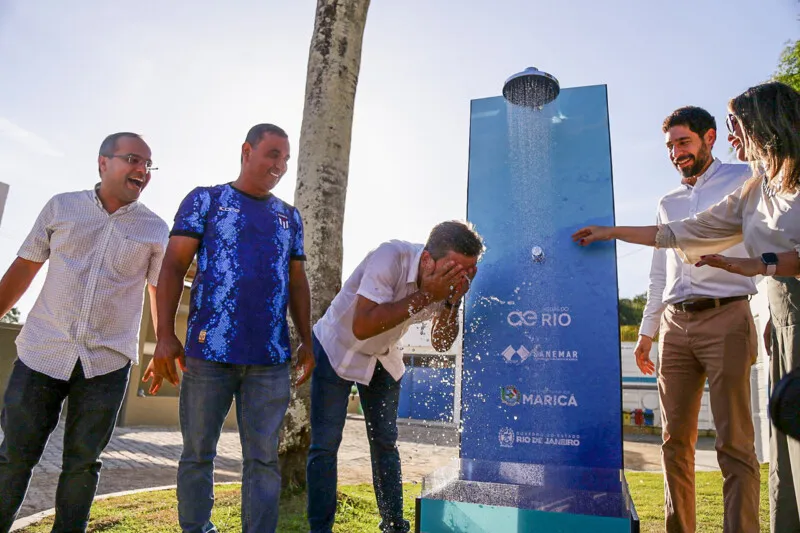 Além da entrega das obras, evento também marcou início de projeto de dessalinização de água em Maricá