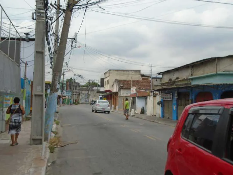Casos acontecem ao longo da Rua Imboaçu