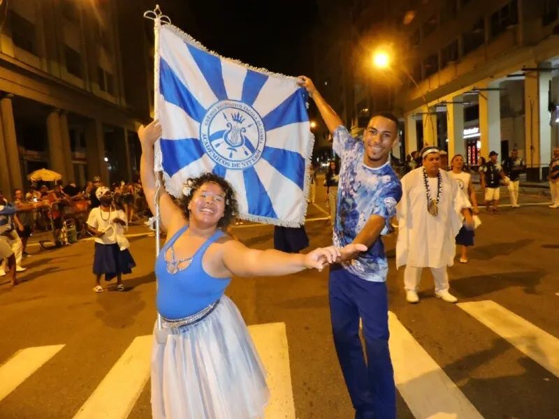 Acadêmicos de Niterói  desfila pela Série Ouro, na Sapucaí