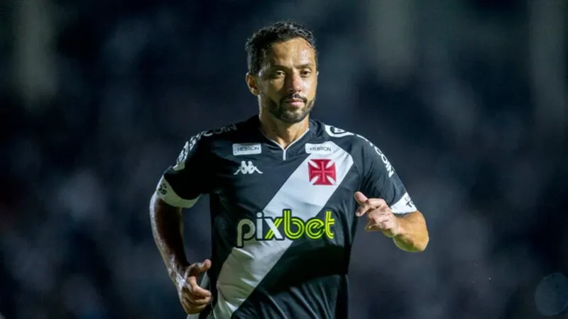 Camisa 10 deu arrancada em alta velocidade na hora de sair da blitz