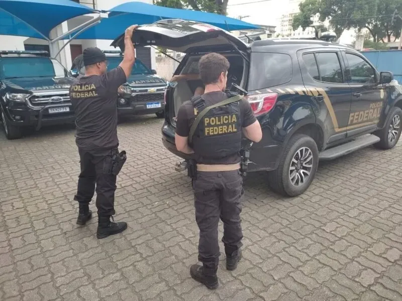 A prisão aconteceu durante um mandado de busca e apreensão em uma casa no bairro de Cachoeira Grande