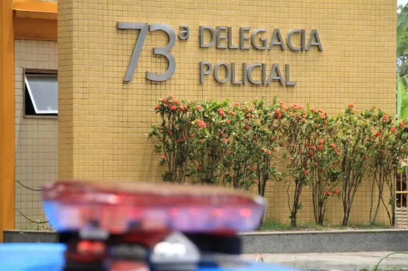 Agentes da 73ª DP (Neves) estiveram no local e registraram caso