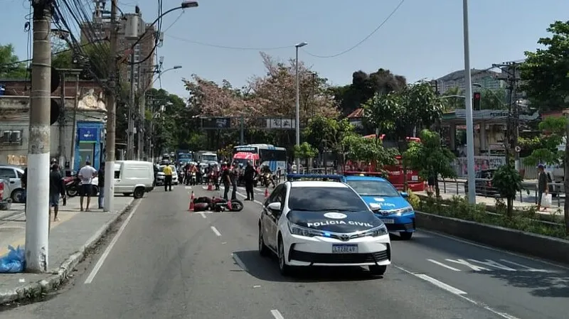 O acidente  aconteceu na altura do Horto do Fonseca, no sentido Alcântara.