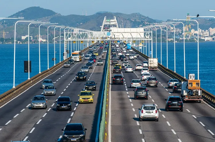 No sentido Niterói o tempo estimado de travessia é normal em 13 minutos.