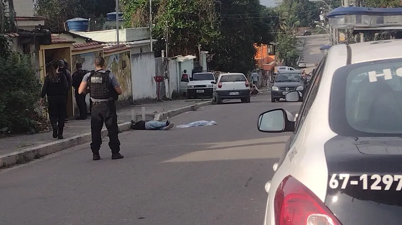 Menino foi atingido por disparo nas costas e morreu no local