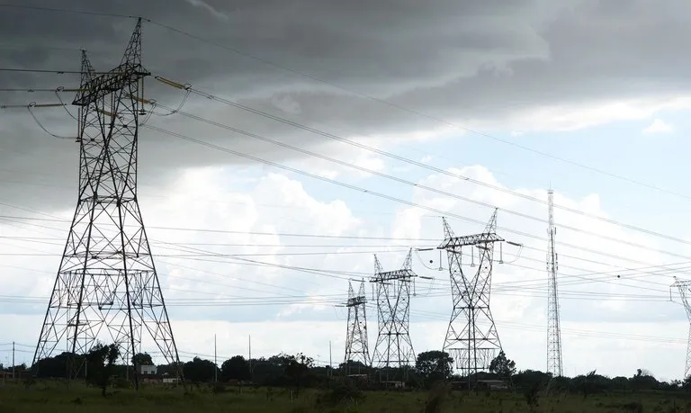 Episódio derrubou pelo menos 16 mil megawatts de energia por todo o país