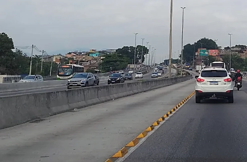 A Avenida Brasil terá faixa exclusiva para ônibus partir do próximo sábado (7)