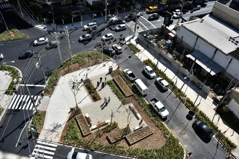 praça que integrará o novo quarteirão da Rua Mem de Sá com a Miguel de Frias levará o nome de José Bedran Simões