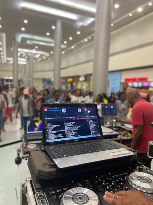 O encontro acontece das 16h às 21h, na praça de alimentação do shopping.