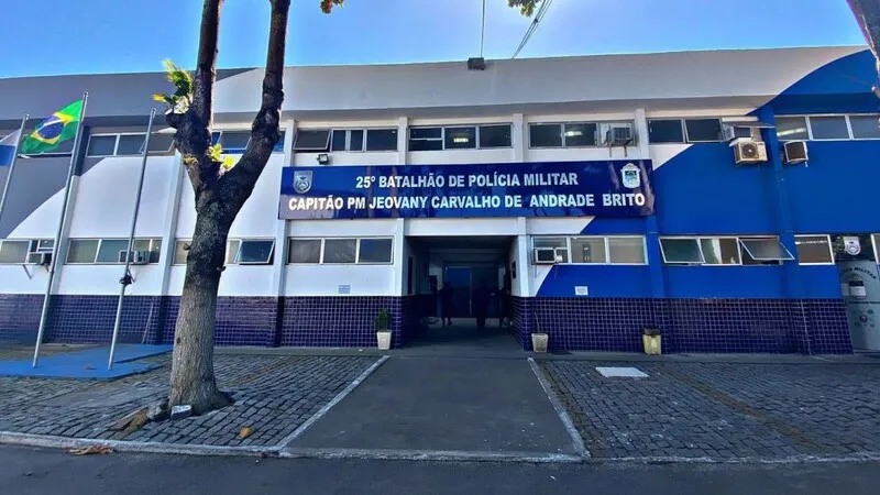 Os pais retornaram à 8ª Companhia do 25º BPM para agradecer a pró-atividade dos policiais militares