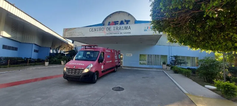 Vítimas foram levadas para o Hospital Estadual Alberto Torres (Heat), no Colubandê