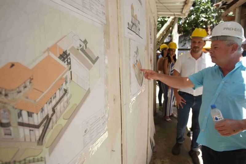 Prefeito fez visita