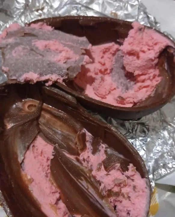 Após as reclamações, prefeitura notificou a empresa responsável pelo chocolate