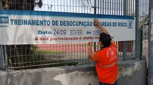 Foi realizado exercício simulado de desocupação de área