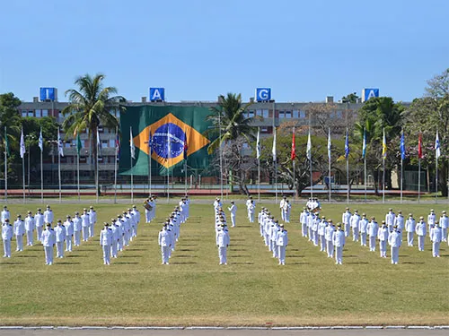 O Centro de Instrução Almirante Graça Aranha (CIAGA) fica em Olaria, Zona Norte do Rio