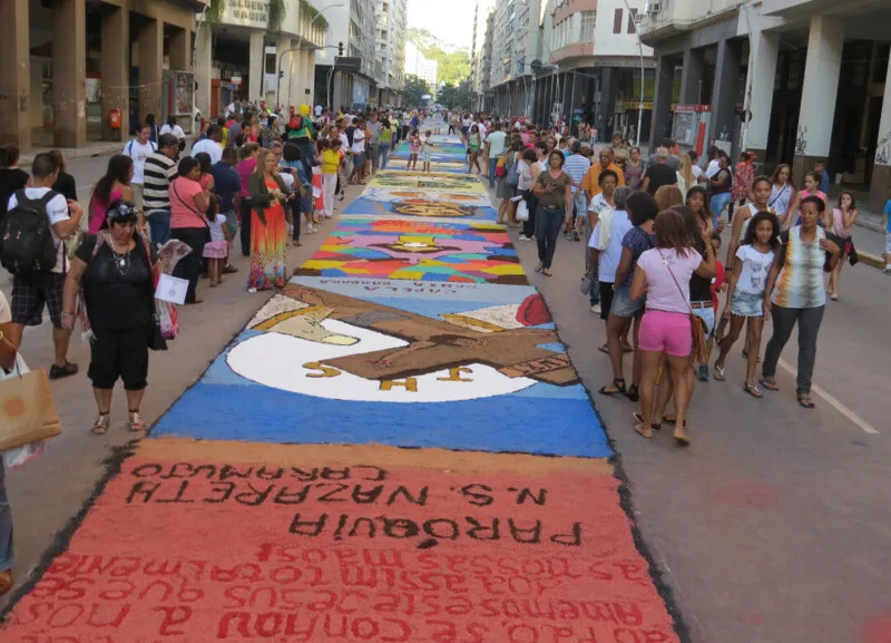 A partir das 16h será realizada a Celebração Eucarística, presidida por Dom Geraldo de Paula, Bispo auxiliar de Niterói