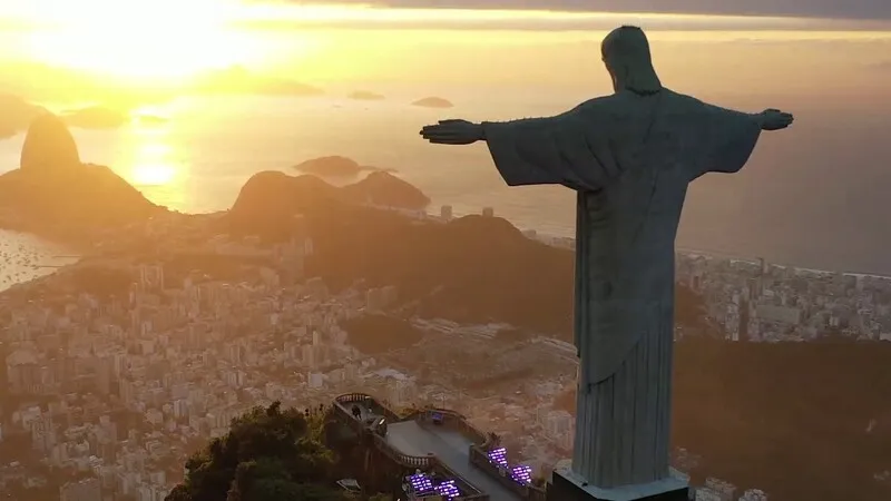 A cor do brasão da Polícia Civil vai brilhar no Cristo Redentor