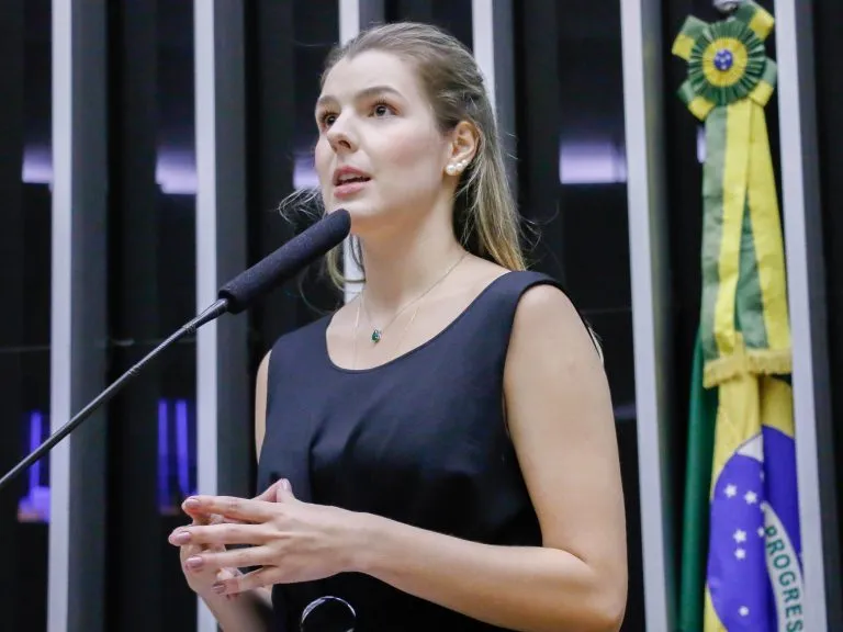Luisa Canziani: prazo de validade da CNH de pessoas com visão monocular é mais curto