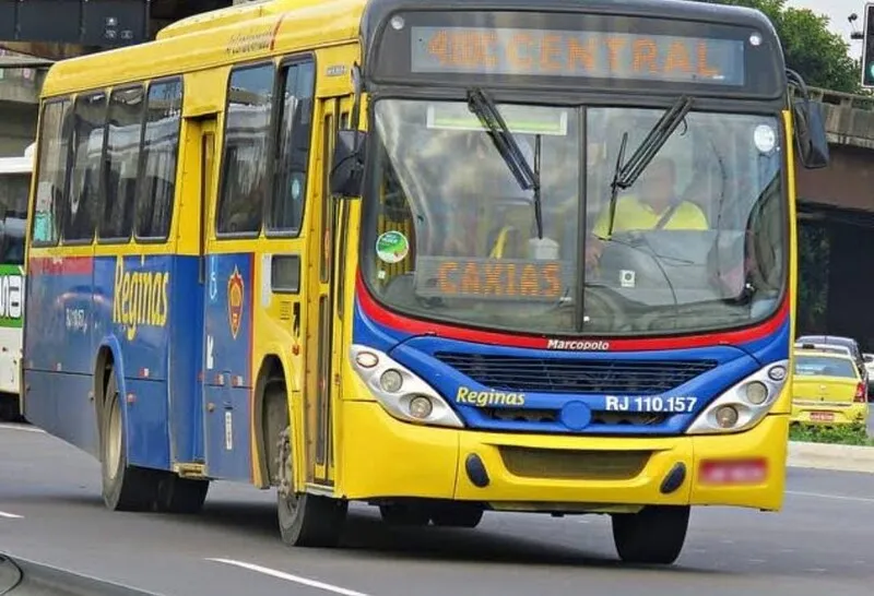 Um motorista de ônibus da linha 418 Jardim Redentor-Central, acabou errando o trajeto e subiu a Ponte Rio-Niterói