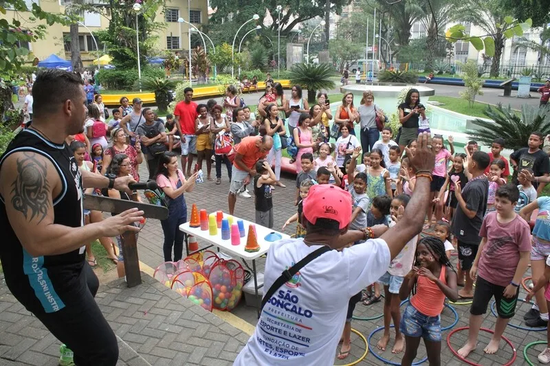 A "Caravana de Arte e Lazer" fará um evento nesta quinta-feira (12), na praça Zé Garoto