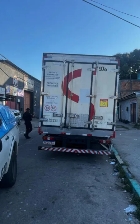 Imagem ilustrativa da imagem Dois presos por roubo a caminhão na Zona Norte do Rio