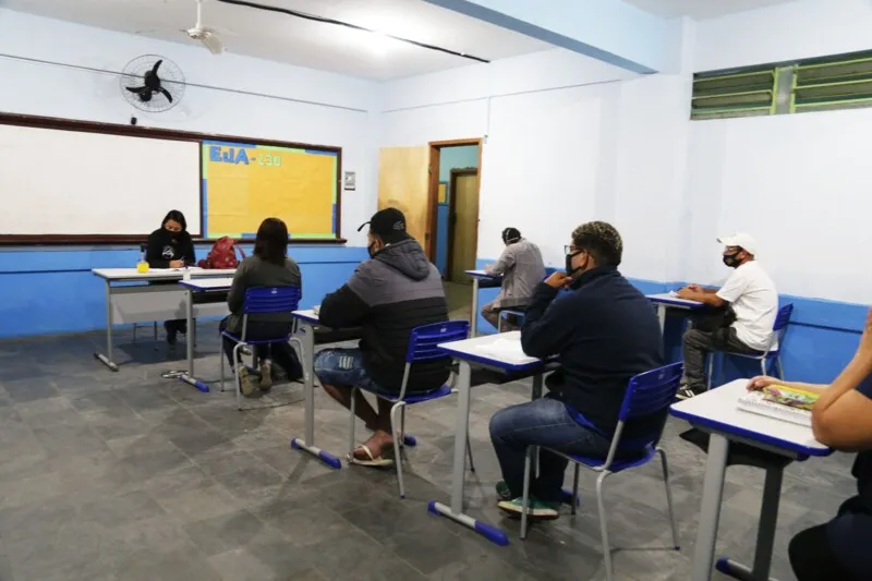 Se o jovem ainda for menor de idade
