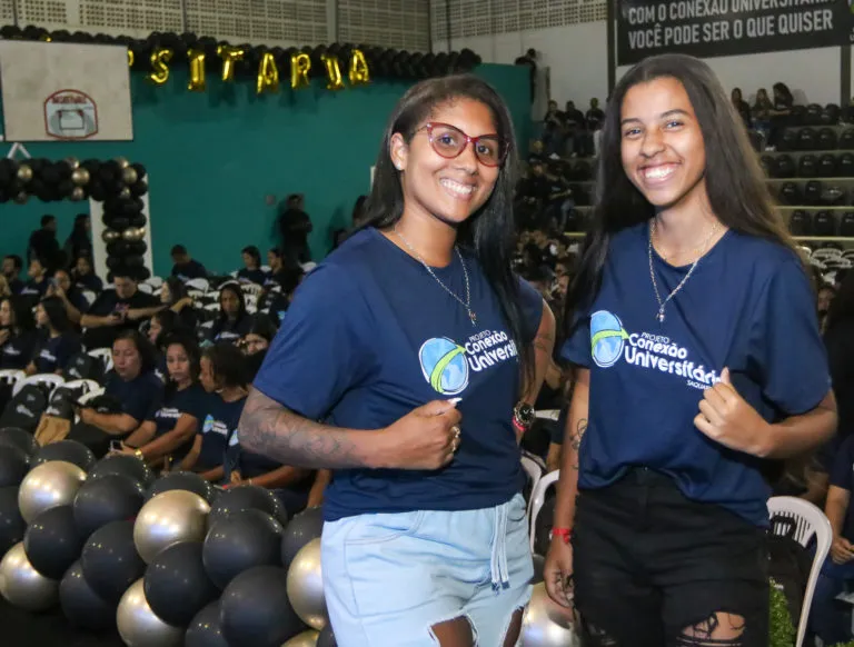 A lista completa dos cursos e vagas disponíveis também consta no Edital de abertura