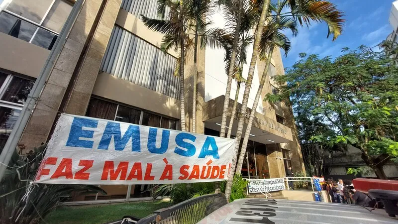 Protesto foi em frente `Prefeitura de Niterói