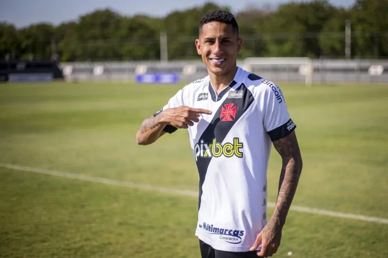 Meia jogou entre agosto e dezembro do ano passado pelo clube carioca
