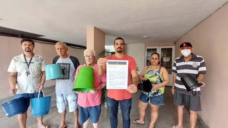 Moradores de 16 apartamentos estão sem ‘um pingo de água’ desde a última semana do mês de julho