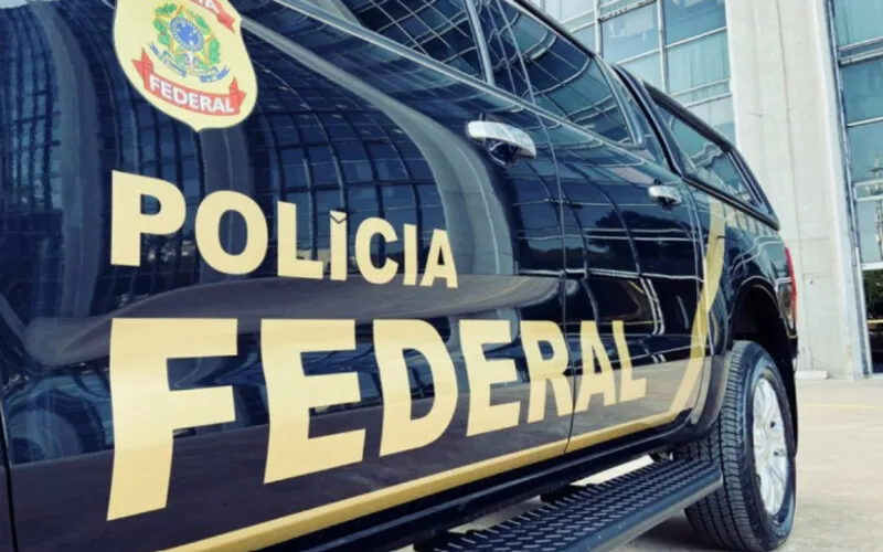 O mandado de prisão, cumprido hoje, foi expedido em maio do ano passado.