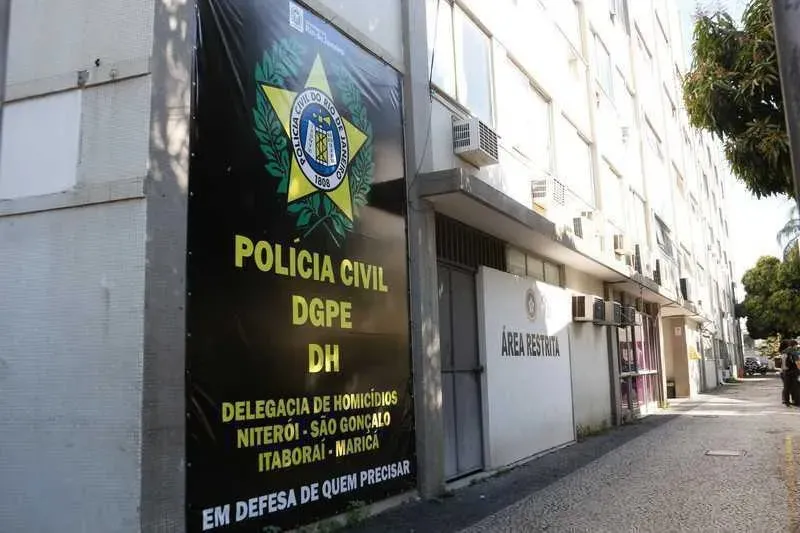 Caso está sendo investigado pela Delegacia de Homicídios de Niterói e São Gonçalo (DHNSG)