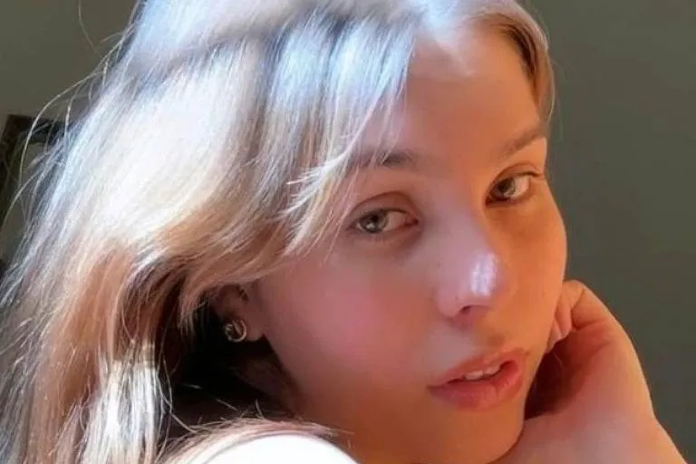 A primeira versão de "Buba" foi interpretada por Maria Luísa Mendonça