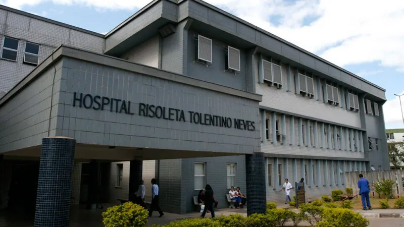 Vítima chegou a ser levada para o Hospital Risoleta Tolentino Neves, mas acabou não resistindo aos ferimentos