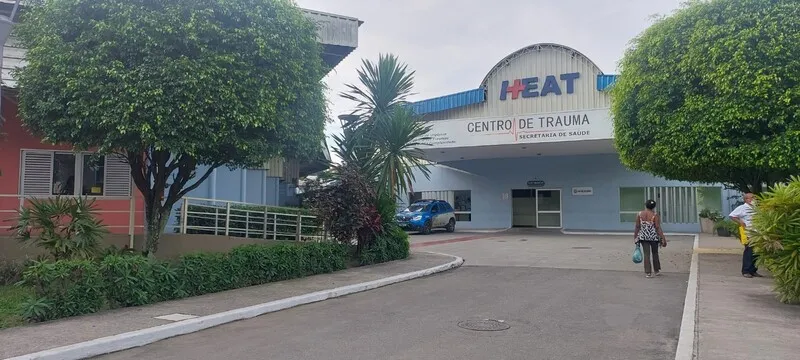 Homem baleado deu entrada no Centro de Trauma do HEAT