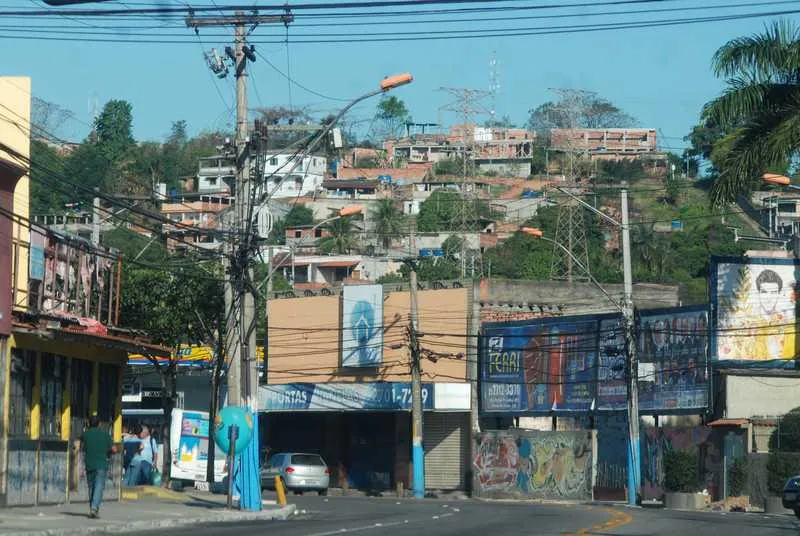 O homem é morto com tiro no olho na Comunidade da Chumbada, no Mutondo, em São Gonçalo