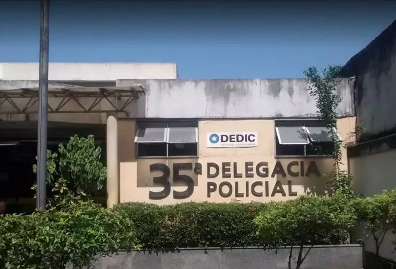 Os suspeitos foram encaminhados à 35 DPª de Campo Grande, onde a ocorrência foi registrada