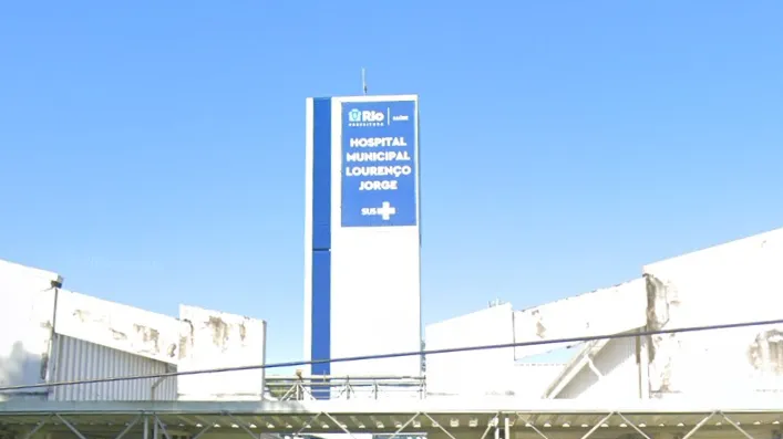 Um dos feridos foi levado para o Hospital Municipal Lourenço Jorge