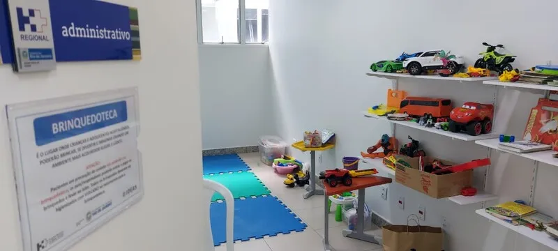 o Hospital Regional do Médio Paraíba Zilda Arns abriu uma brinquedoteca junto a sua ala infantil