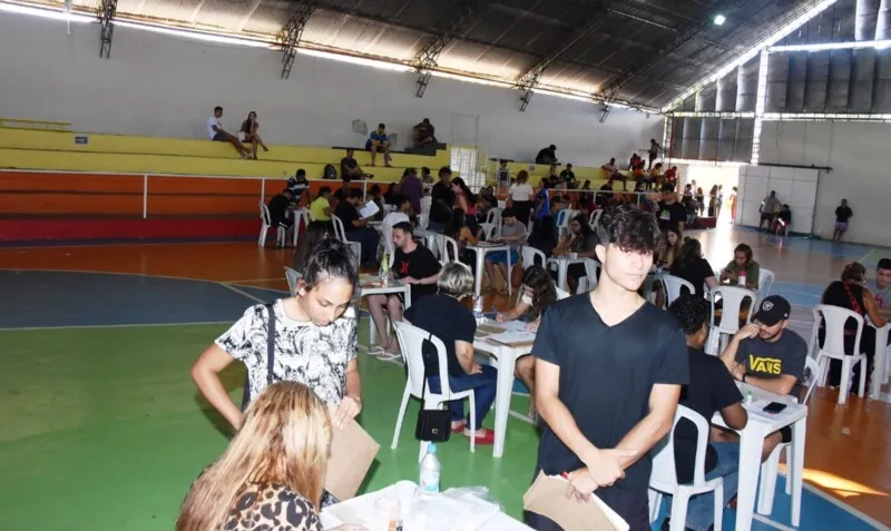 Atualmente, o programa, realizado há mais de 10 anos, beneficia 4.846 estudantes
