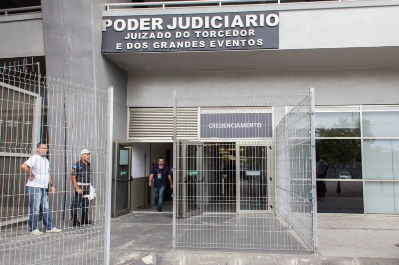 Tribunal de Justiça do Rio de Janeiro (TJ-RJ) afastou torcidas por tempo indeterminado