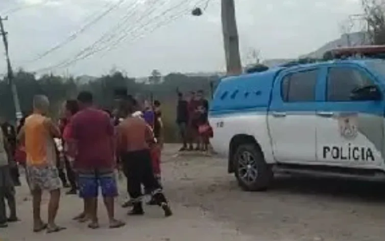 Criança teria sido baleada durante patrulhamento da PM