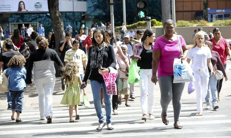 Mulheres representam 53% da população gonçalense