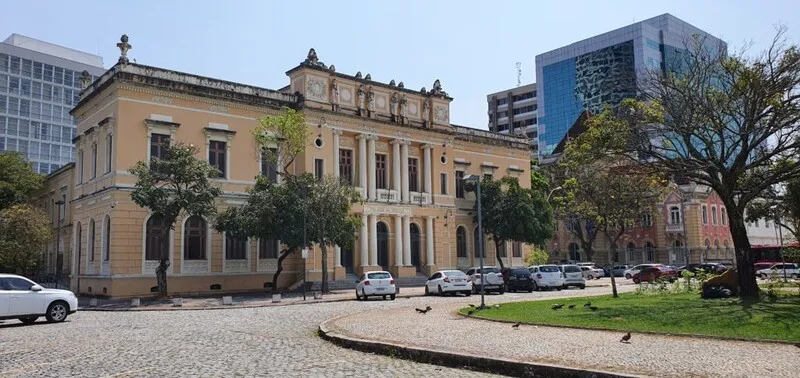 O público pode participar gratuitamente do Troca de Livros