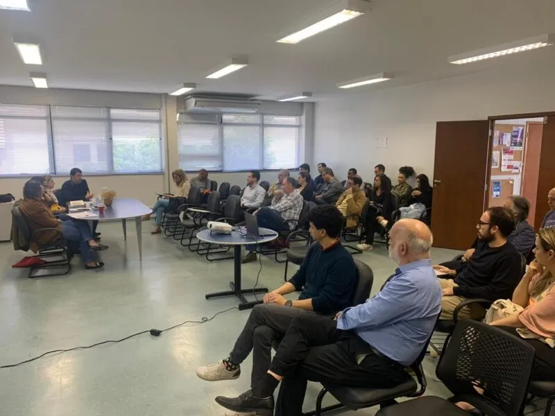 Dentre os temas discutidos durante a sessão, o destaque foi para os eventos do “Ecossistema de Inovação” da cidade